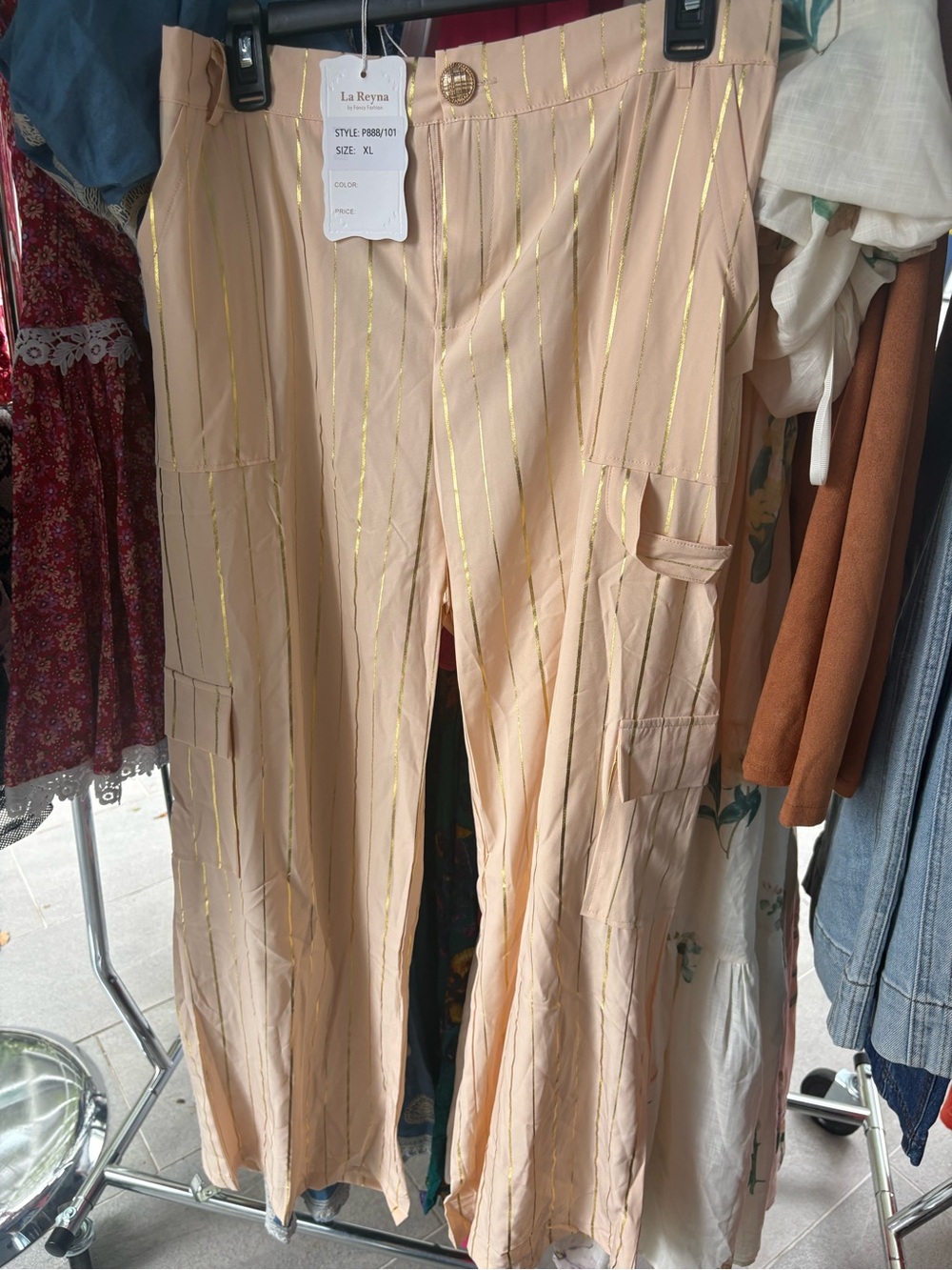 NWT La Reyna Boutique Peach Wide-Leg Pants W Gold Pinstripe. Sizes S, M, L, XL.